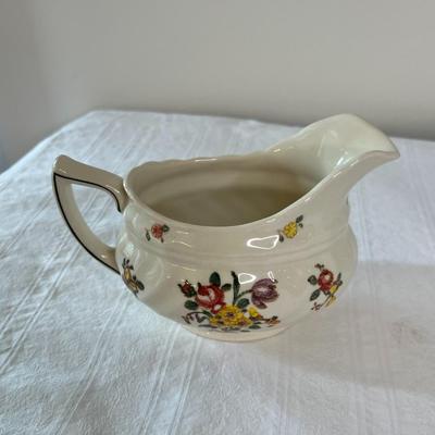 Royal Doulton Old Leeds Spray Tea Set (LR)