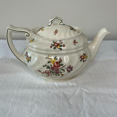 Royal Doulton Old Leeds Spray Tea Set (LR)
