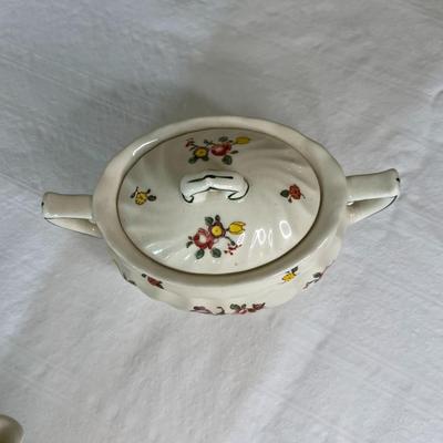 Royal Doulton Old Leeds Spray Tea Set (LR)