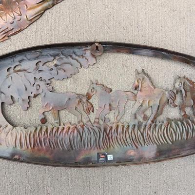 METAL/TIN WALL HUNG ART