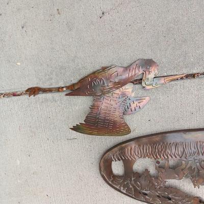 METAL/TIN WALL HUNG ART