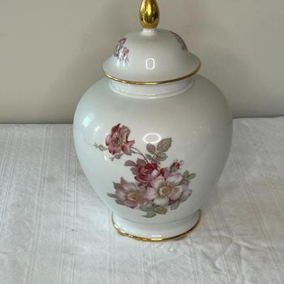 Vintage Gerold Porzellan Wild Rose Porcelain Ginger Jar (LR)