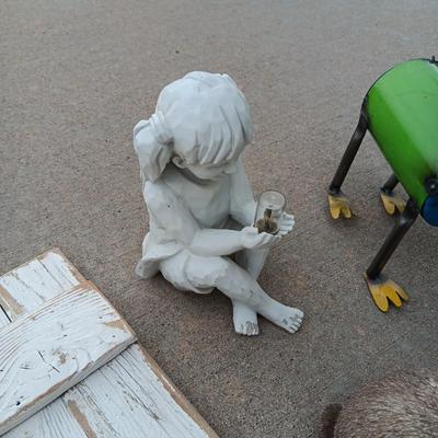 YARD ART