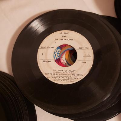Wide Variety of 45's Records (LR-KD)
