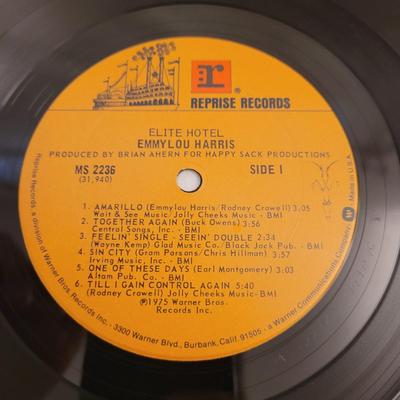 33 LPs-Country Classics W/Gospel, Disco and Christmas (LR-KD)
