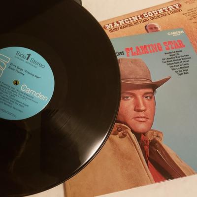 33 LPs-Country Classics W/Gospel, Disco and Christmas (LR-KD)