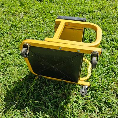 Black & Decker Workmate & Rolling Work Stool (SF-JS)