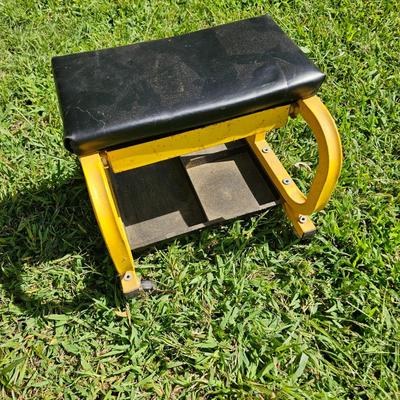 Black & Decker Workmate & Rolling Work Stool (SF-JS)