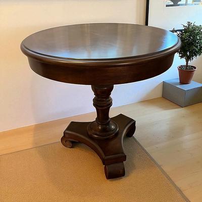Round Side Table Three Footed (LR)