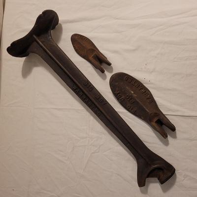 Antique Cast Iron Cobblers Anvil & Shoe Forms (FE-EL)