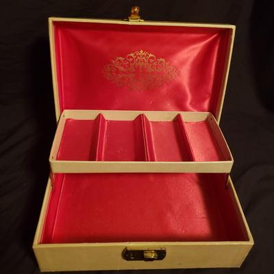 Vanity Treasures (LR-KD)