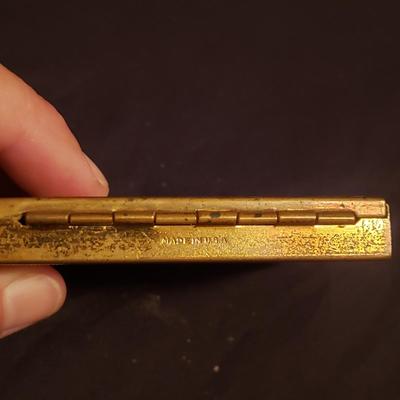 Vanity Treasures (LR-KD)