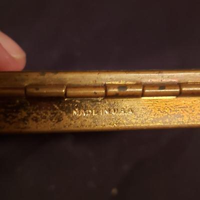 Vanity Treasures (LR-KD)