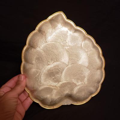 Vanity Treasures (LR-KD)