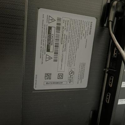 Samsung 55" Flat Screen TV with Remote (LR)
