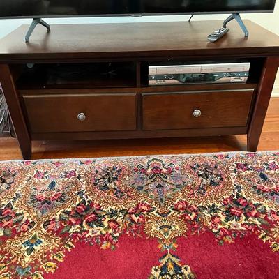 Media/TV Cabinet With Two Drawers (LR)