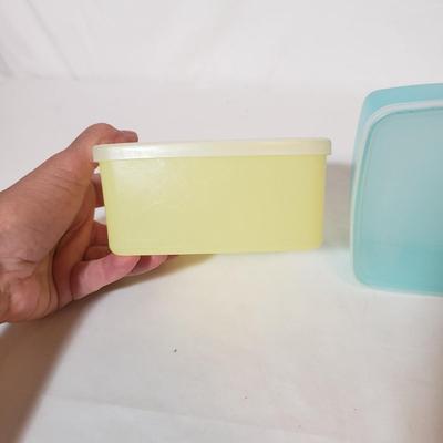 Vintage Tupperware (K-KD)