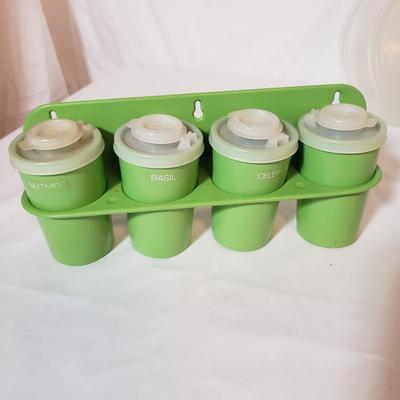 Vintage Tupperware (K-KD)