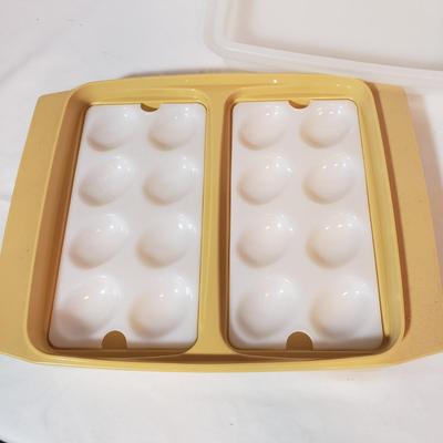 Vintage Tupperware (K-KD)