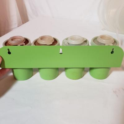 Vintage Tupperware (K-KD)