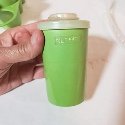 Vintage Tupperware (K-KD)