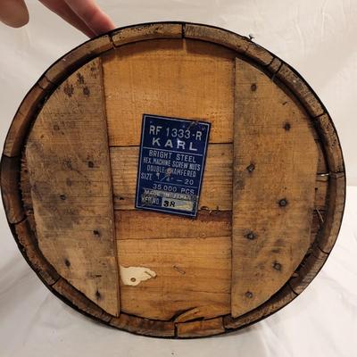 Early American Style Decorations (FE-EL)