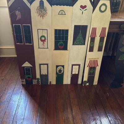 O487 Vintage Handpainted House Standing Screen