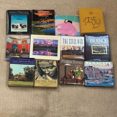 A525 Lot of Coffee Table Books