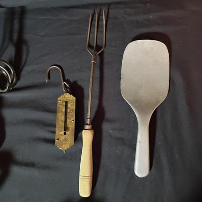 Vintage/Antique Collectable Housewares (K-KD)