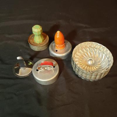Vintage/Antique Collectable Housewares (K-KD)