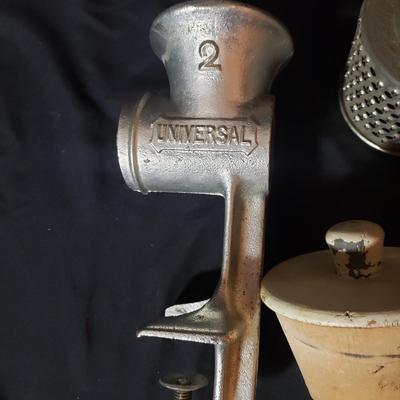 Vintage/Antique Collectable Housewares (K-KD)