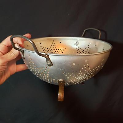 Vintage/Antique Collectable Housewares (K-KD)