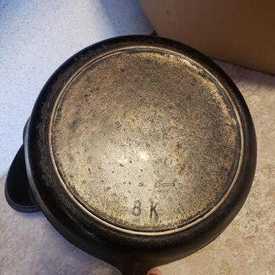 11 Piece Cast Iron Pans (K-KD)