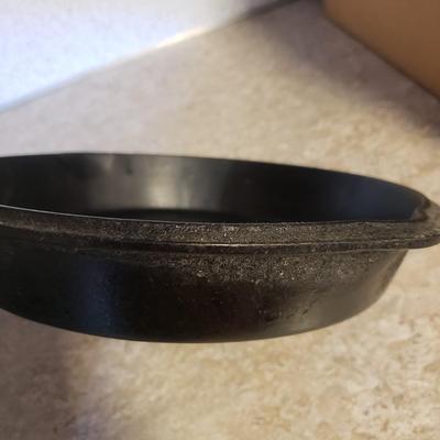 11 Piece Cast Iron Pans (K-KD)
