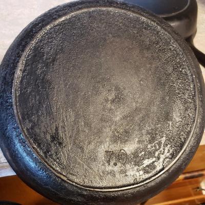 11 Piece Cast Iron Pans (K-KD)
