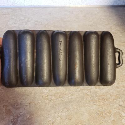 11 Piece Cast Iron Pans (K-KD)