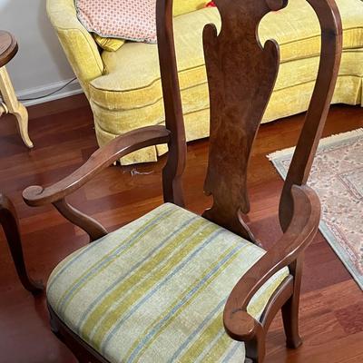 Desk and Chair (B1)