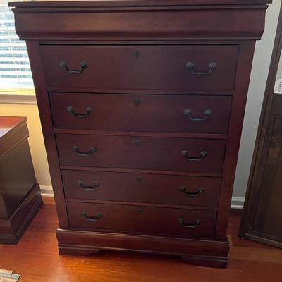 Chest of Drawers (B1)