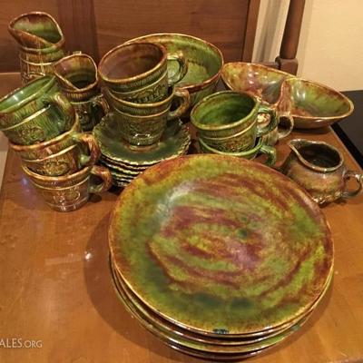 Green and Brown Ceramic Dish Set 