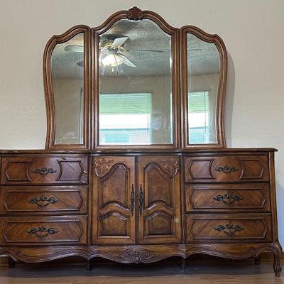 Stanley Furniture Dresser with Tri-fold Mirror