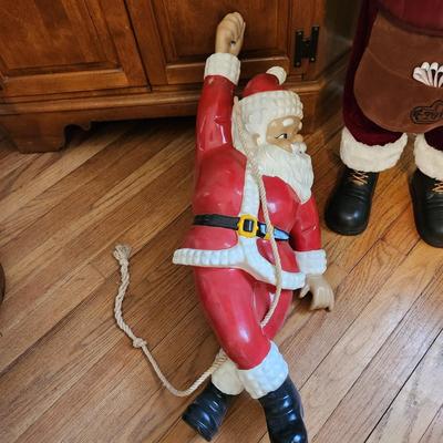 2 Santa 1 that will hang on Rope 1 Standing
