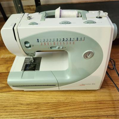 Bernette 80e by Bernina Sewing Machine Tested