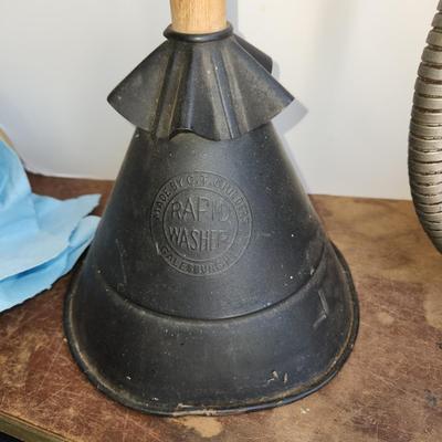 Vintage C.T. Childers Rapid Washer & Vintage Gallon Oil Can