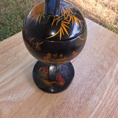 Ash tray