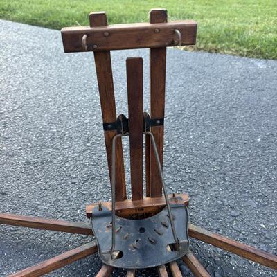 Vintage Wood and Metal Wall Mounted Clothes Drying Rack. 8 Folding Arms.