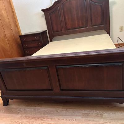 Heritage Canadian Queen Bed Frame and Nightstand