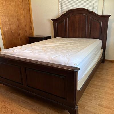 Heritage Canadian Queen Bed Frame and Nightstand