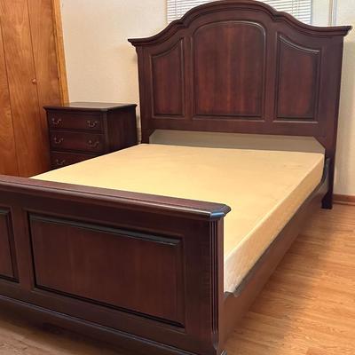 Heritage Canadian Queen Bed Frame and Nightstand