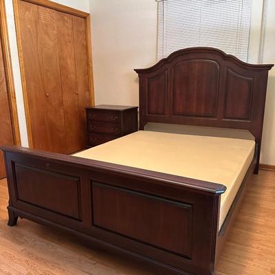 Heritage Canadian Queen Bed Frame and Nightstand