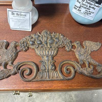 Cast iron decorative piece